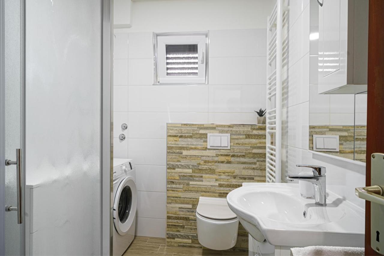 Apartment Bojic Vodice Exterior photo